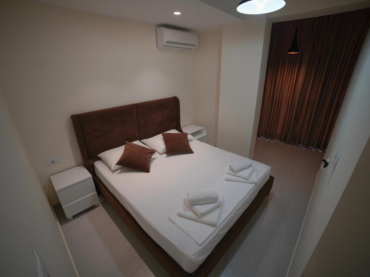 City Glow Apartments Саранде Екстериор снимка