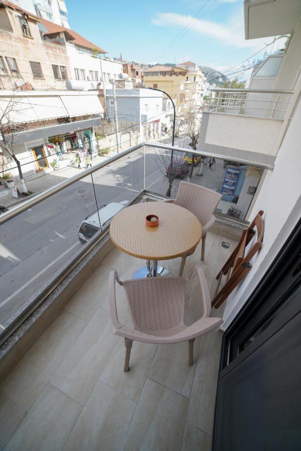 City Glow Apartments Саранде Екстериор снимка
