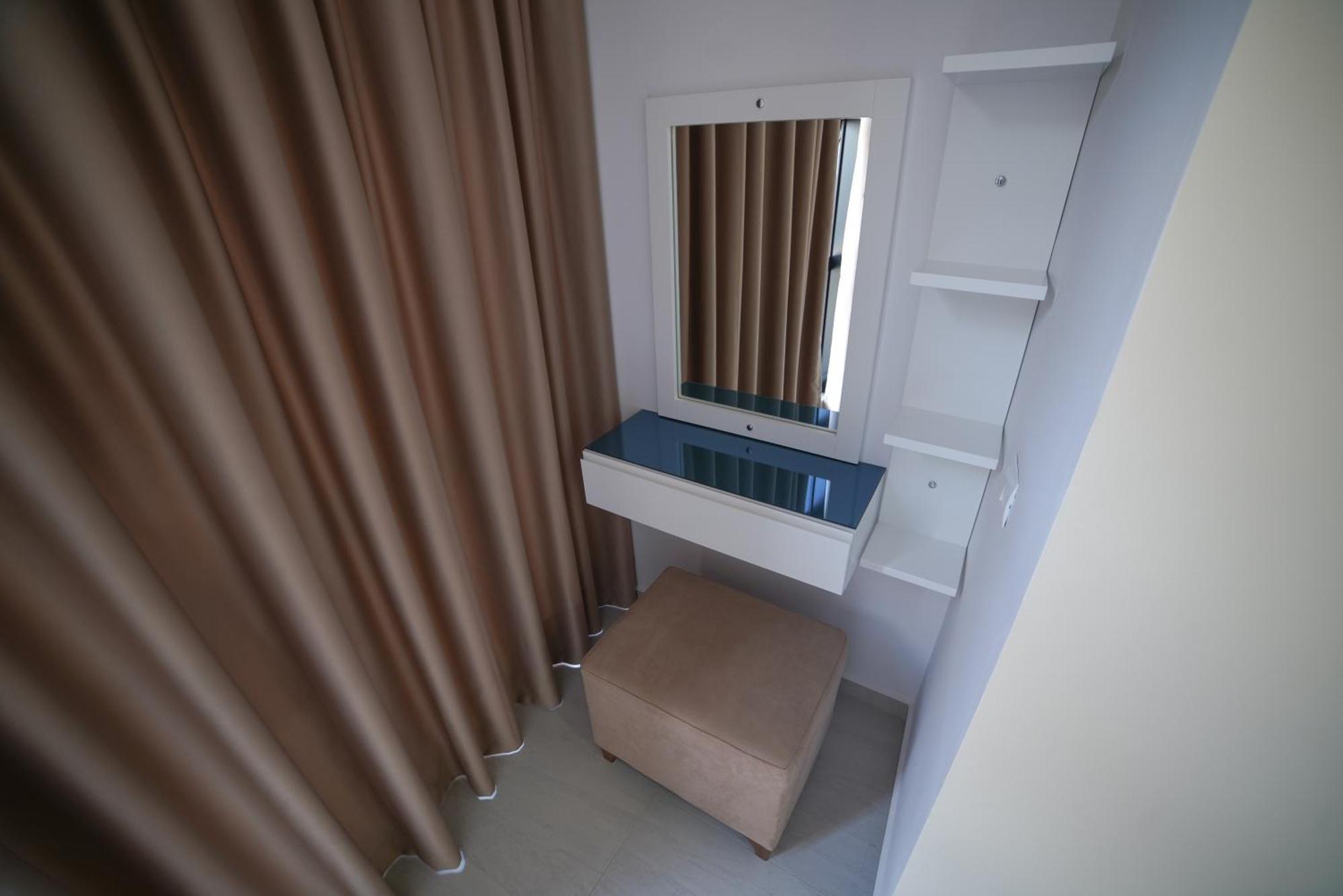 City Glow Apartments Саранде Екстериор снимка