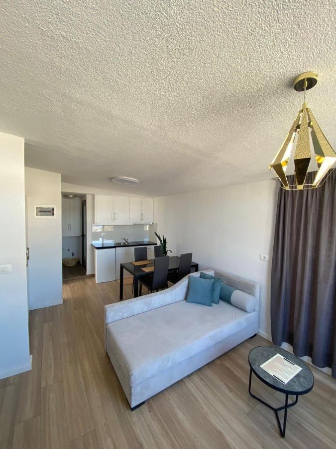 City Glow Apartments Саранде Екстериор снимка