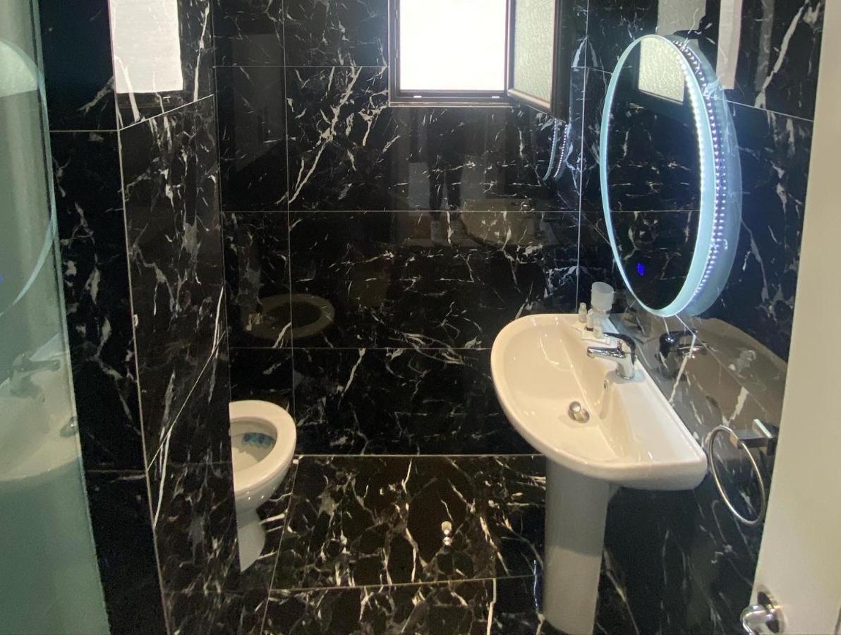 City Glow Apartments Саранде Екстериор снимка