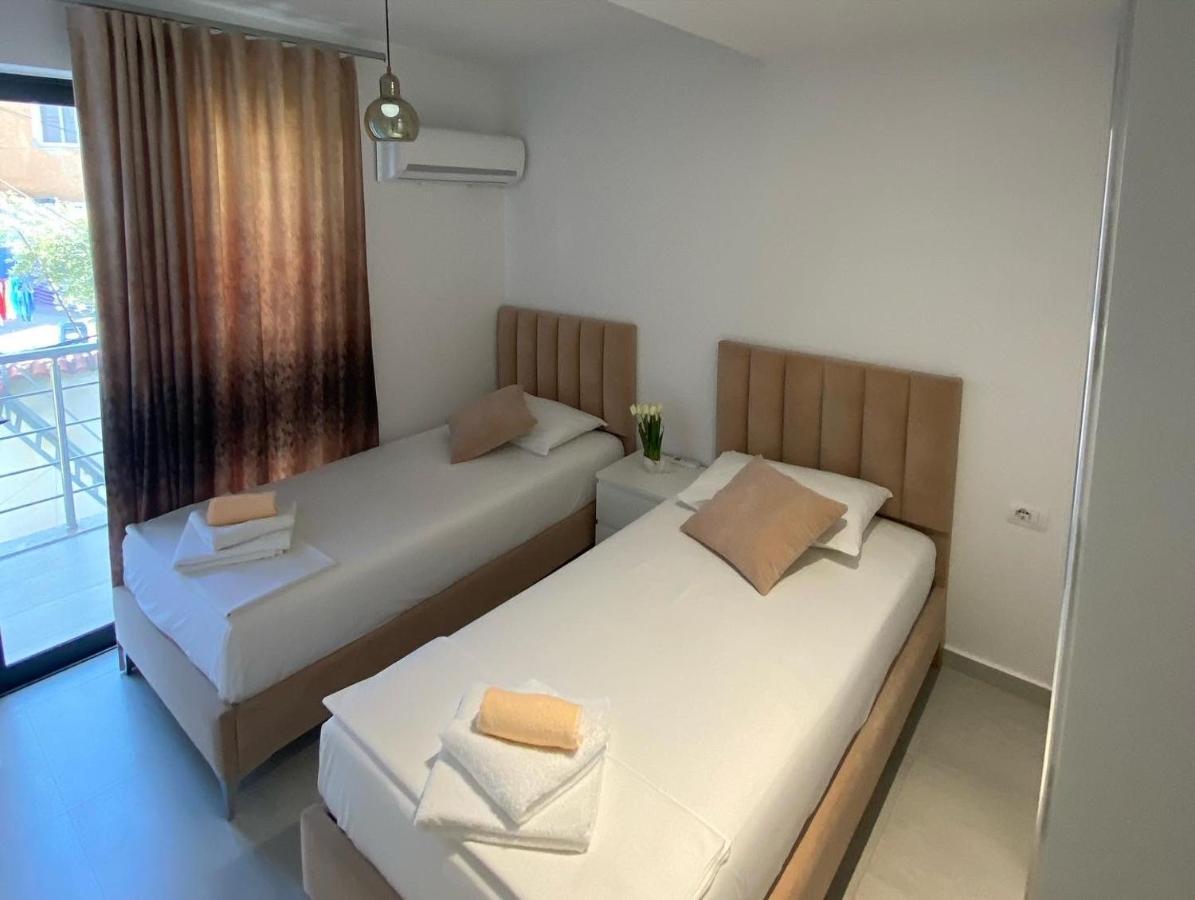 City Glow Apartments Саранде Екстериор снимка