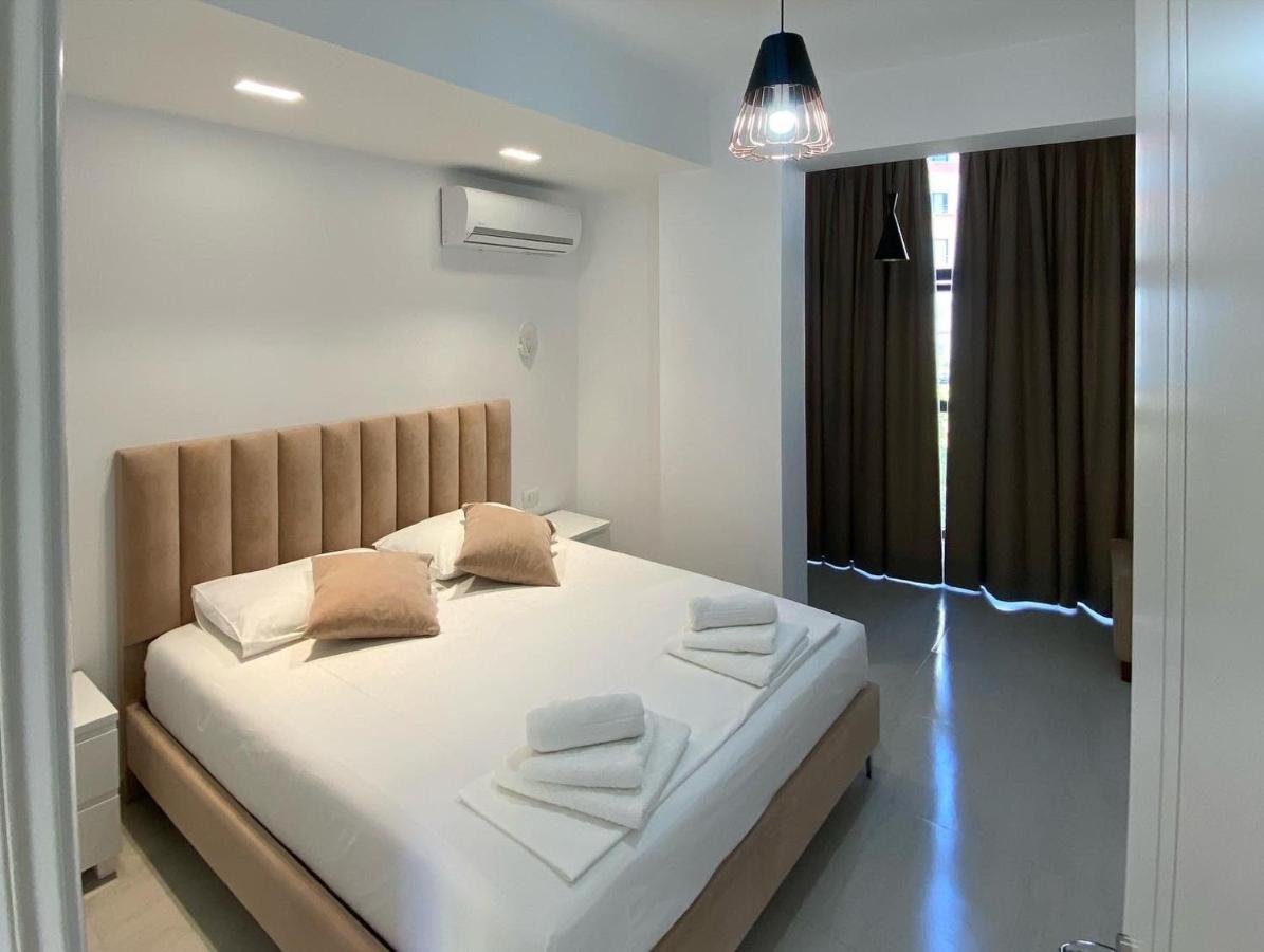 City Glow Apartments Саранде Екстериор снимка